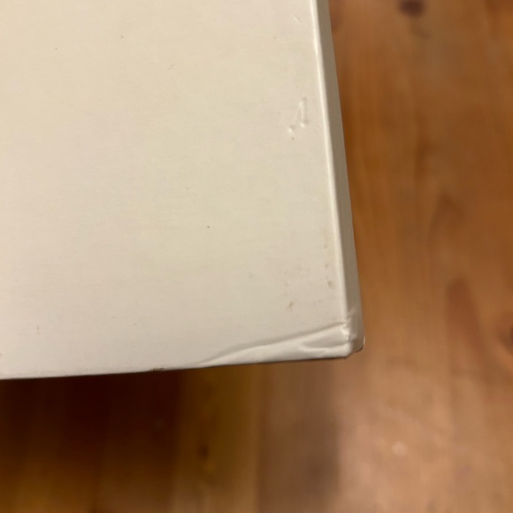 Barbie Fashion Model 10 Years Anniversary Book NRFB Gold Label - Picture 9 of 9